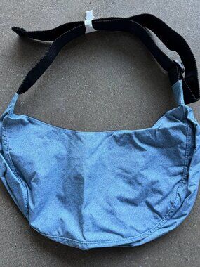 BRAND NEW DIGITAL DENIM BAGGU CRESCENT BAG- NEW WITH TAGS ON!!